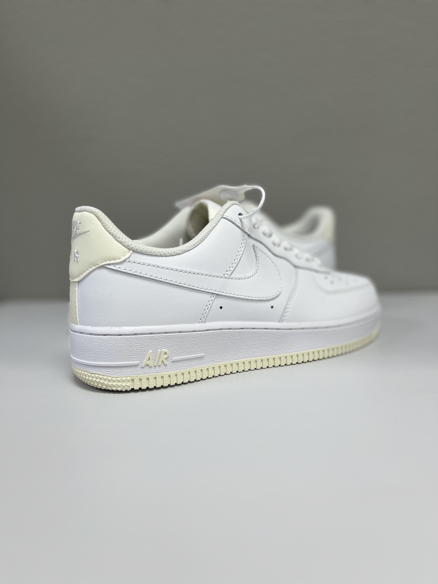 Nike Basic Shoes L-s