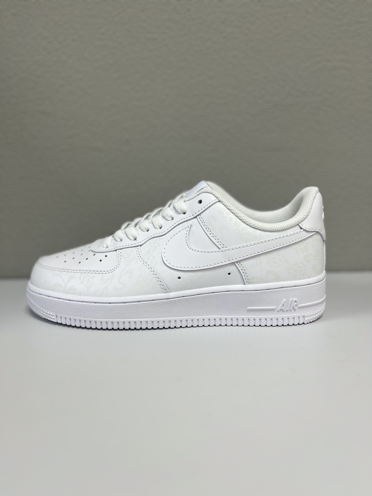 Nike Basic Shoes L-s