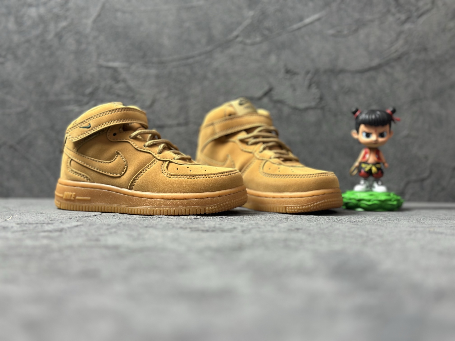 Nike Board Shoes L-s