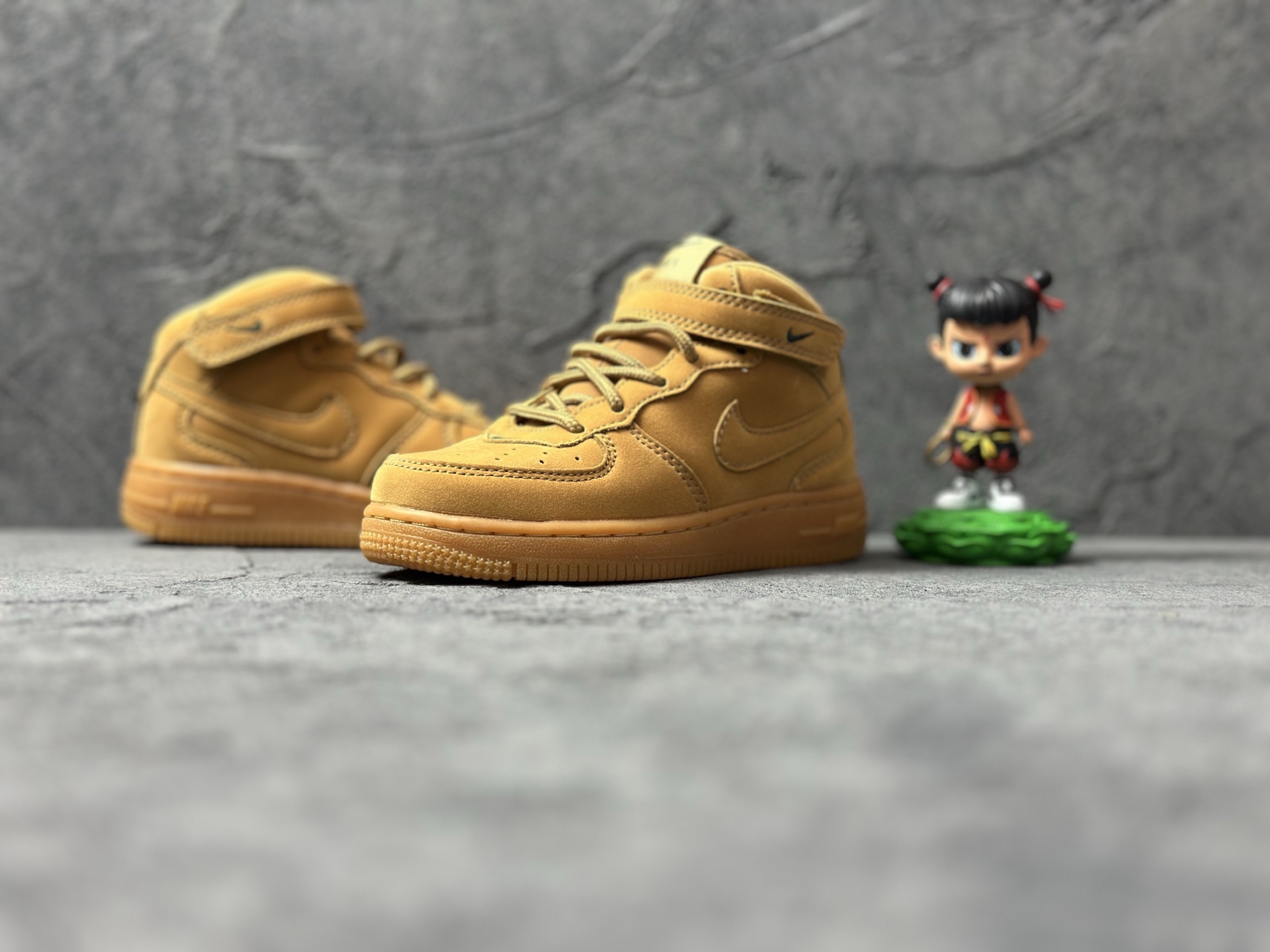 Nike Board Shoes L-s