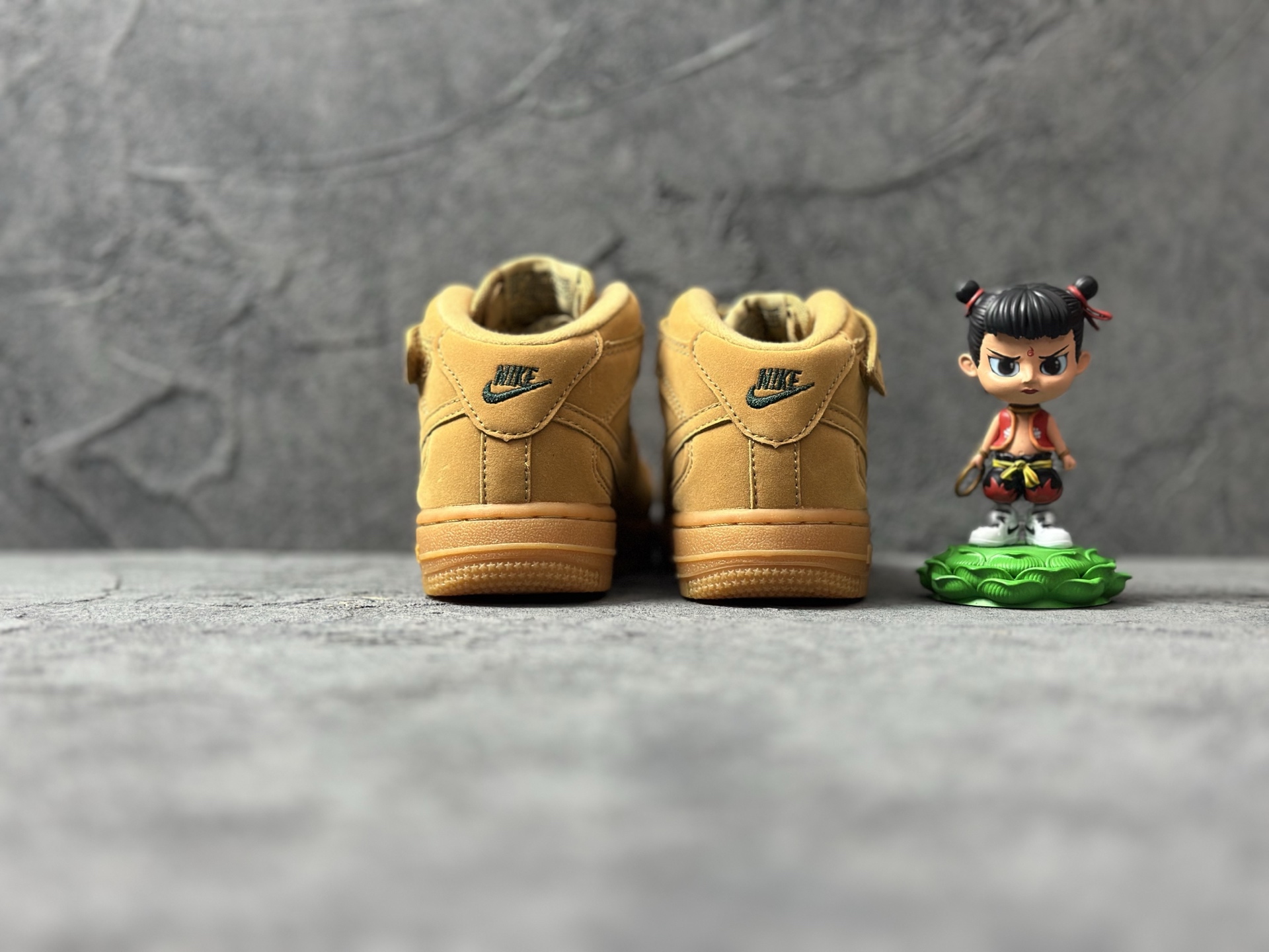 Nike Board Shoes L-s