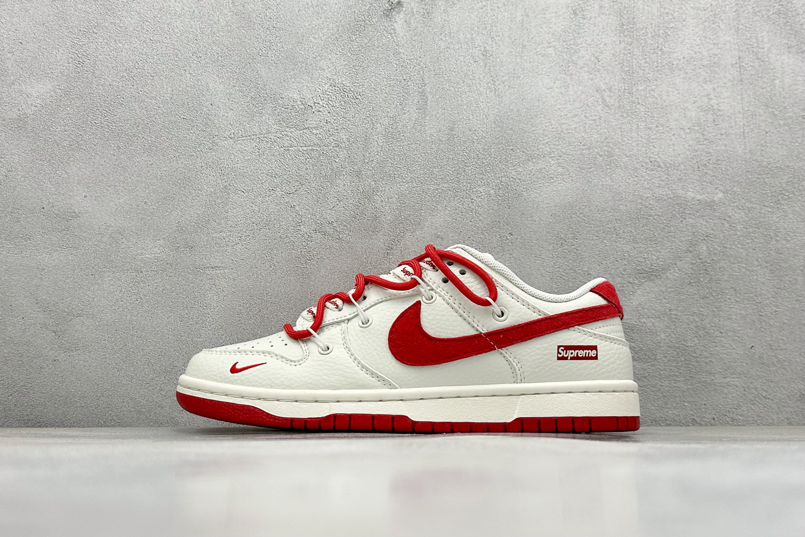 Nike Supreme Basic Shoes M-l-s