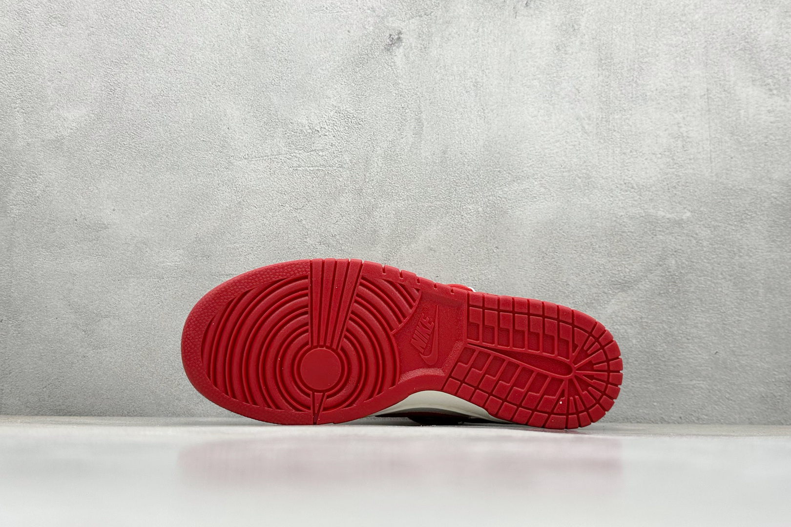 Nike Supreme Basic Shoes M-l-s