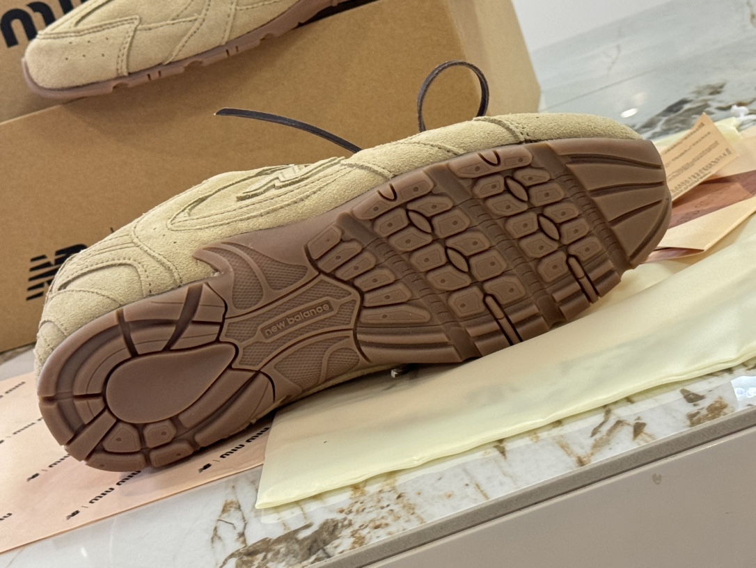 Miu Miu New Balance Male Sandals M-l-s