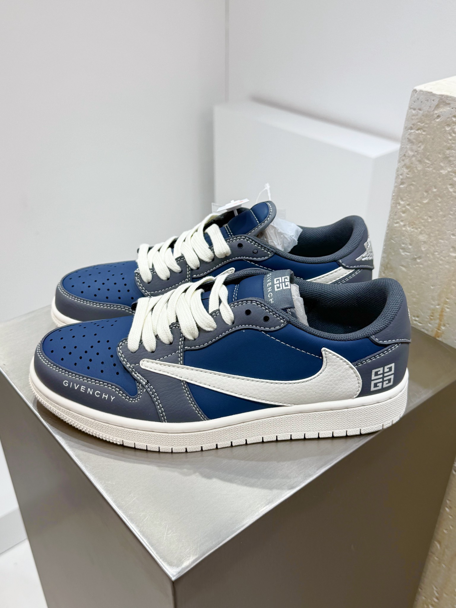 Jordan Nike Board Shoes L