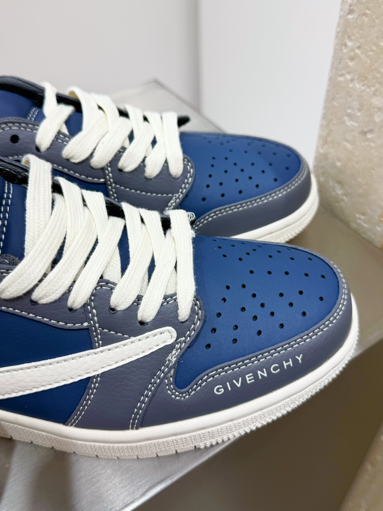 Jordan Nike Board Shoes L