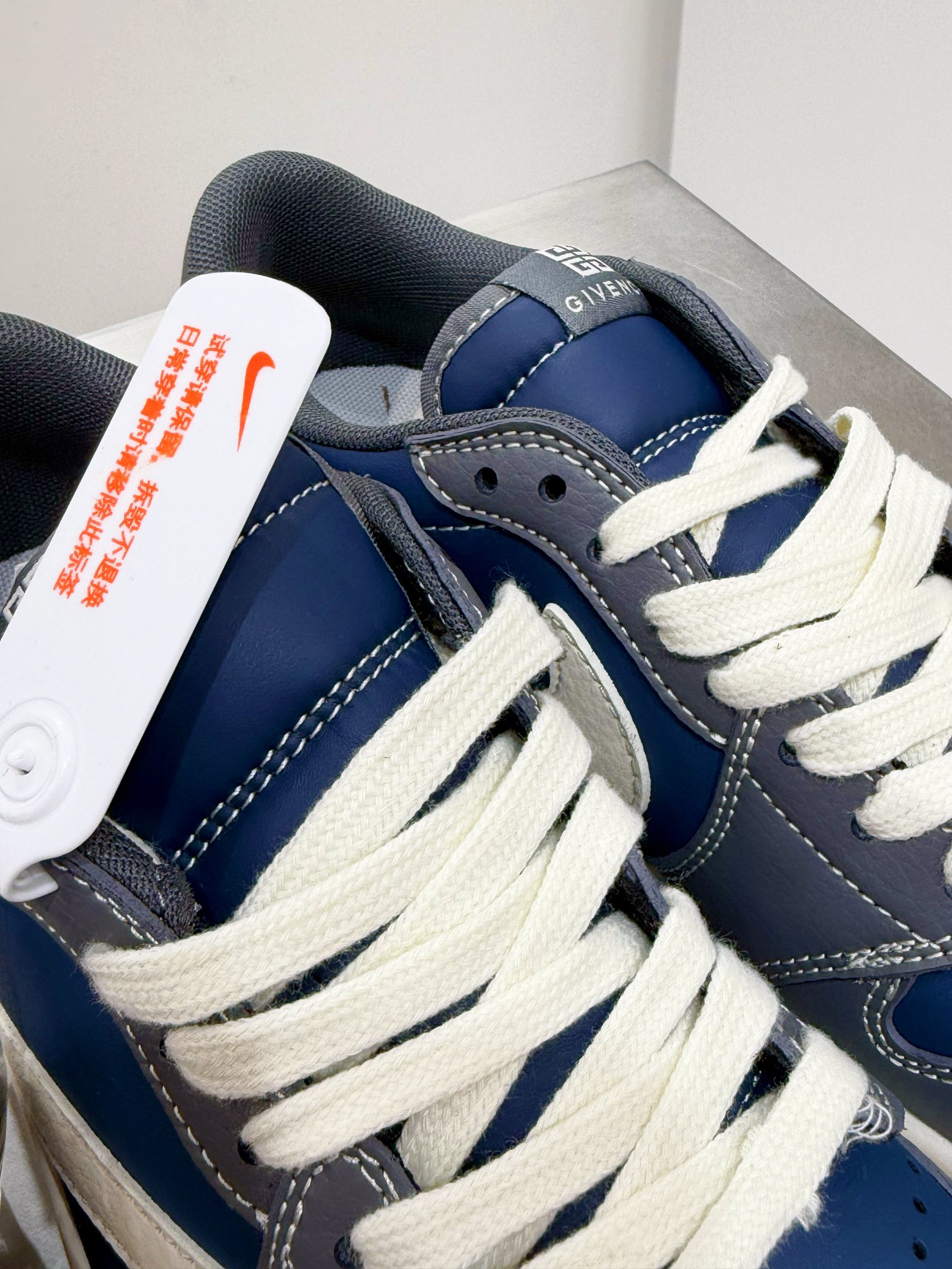 Jordan Nike Board Shoes L