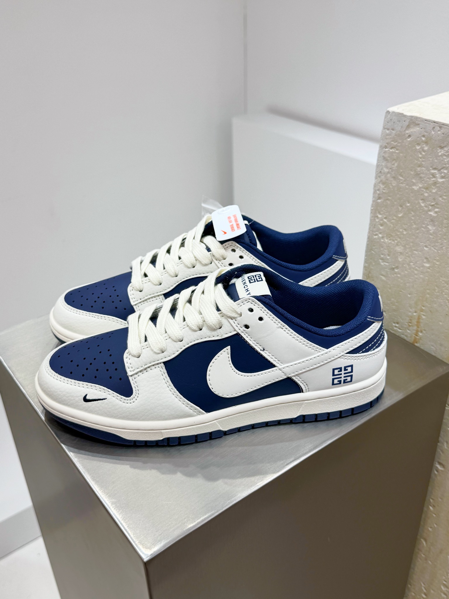 Jordan Nike Board Shoes L