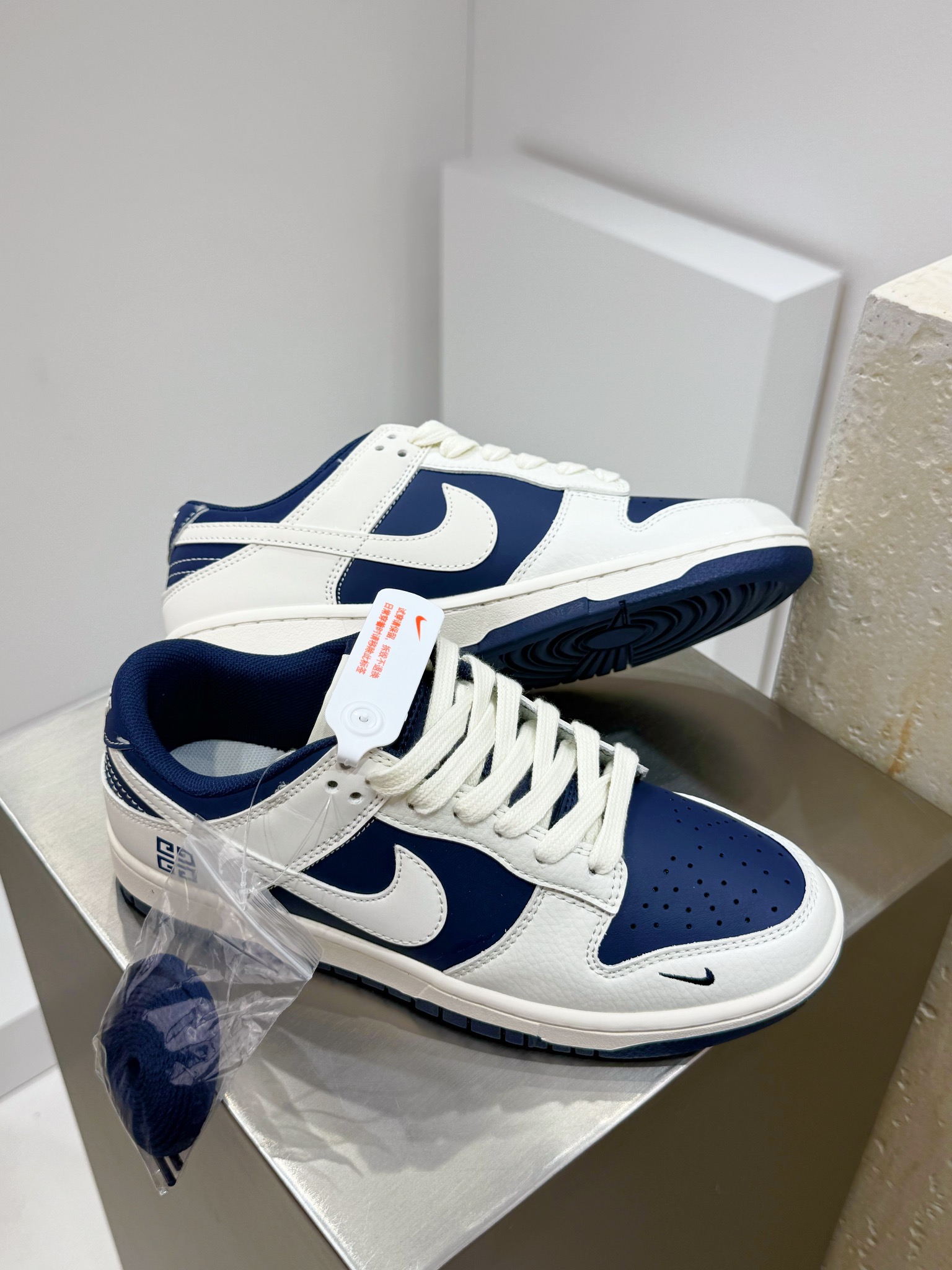 Jordan Nike Board Shoes L