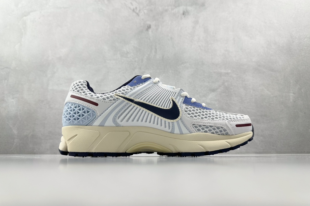 Nike Basic Shoes Blue M