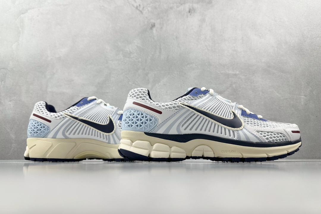 Nike Basic Shoes Blue M