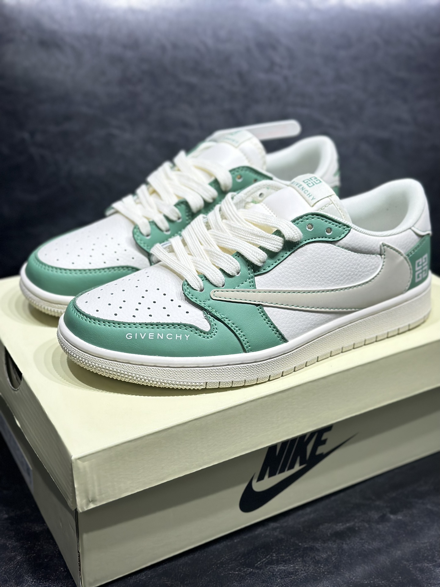 Nike Basic Shoes L