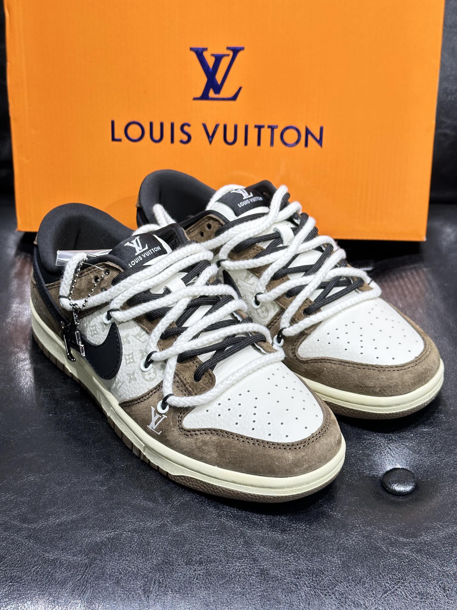 Nike Couple Basic Shoes L