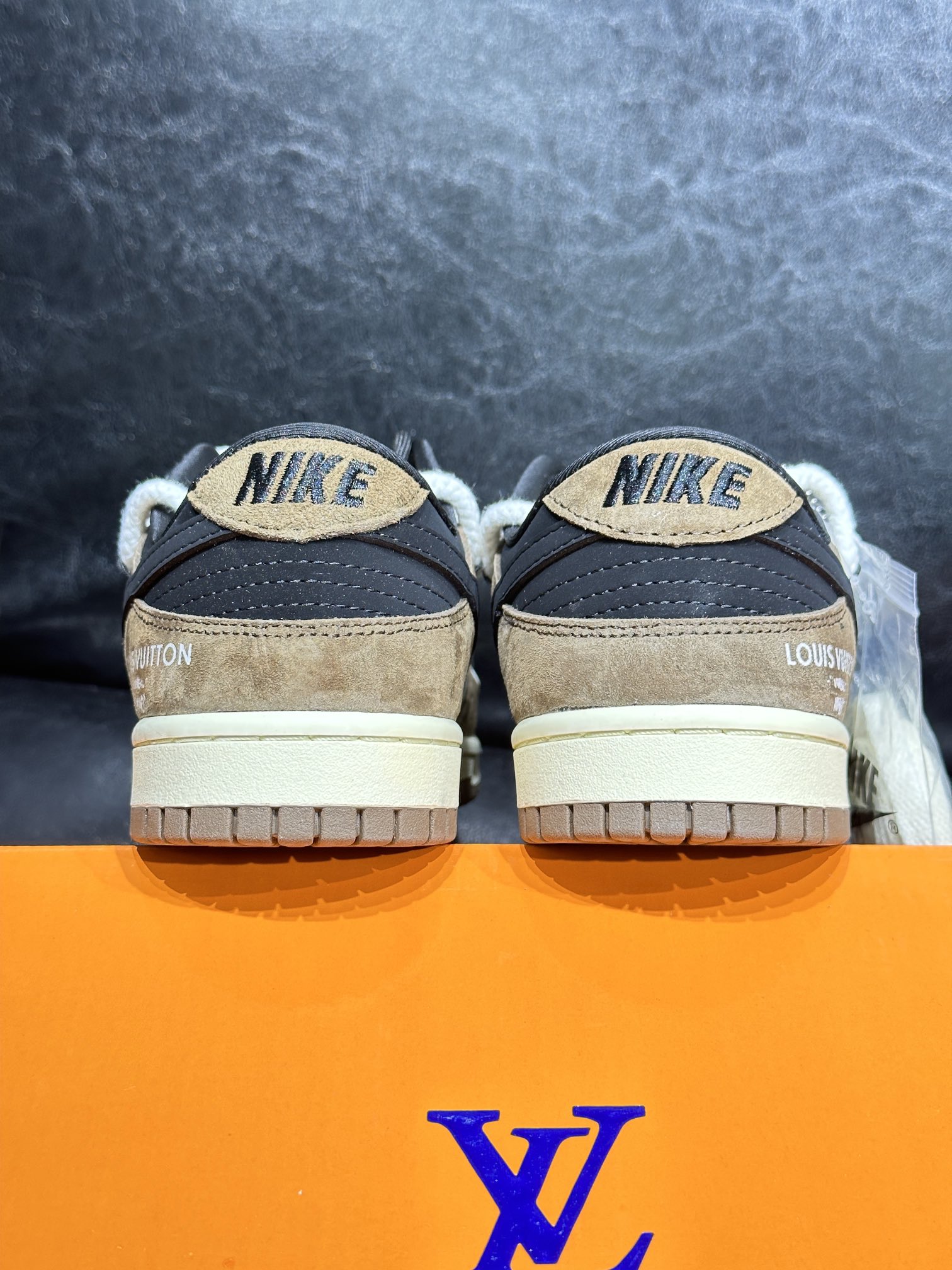 Nike Couple Basic Shoes L