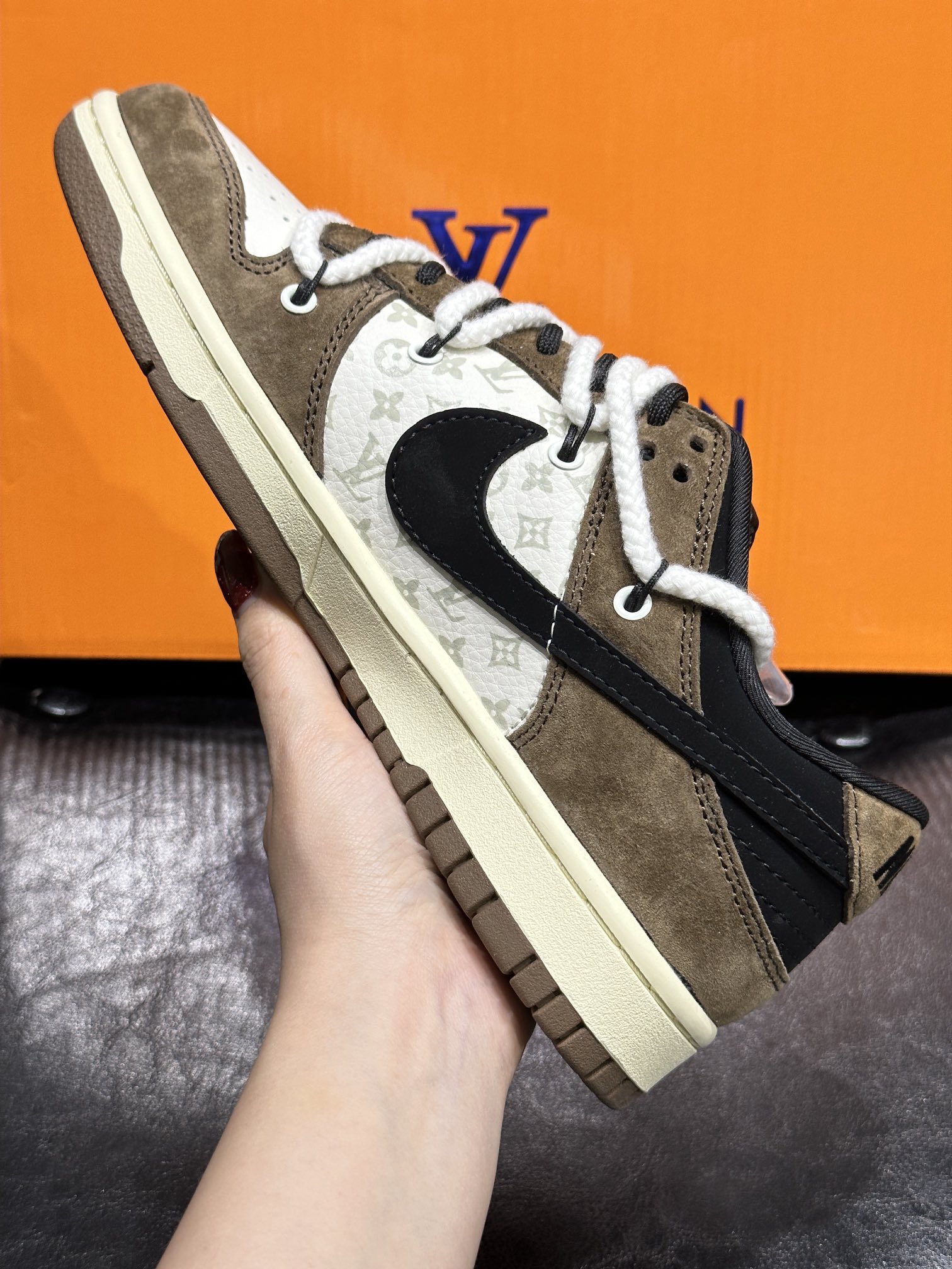 Nike Couple Basic Shoes L