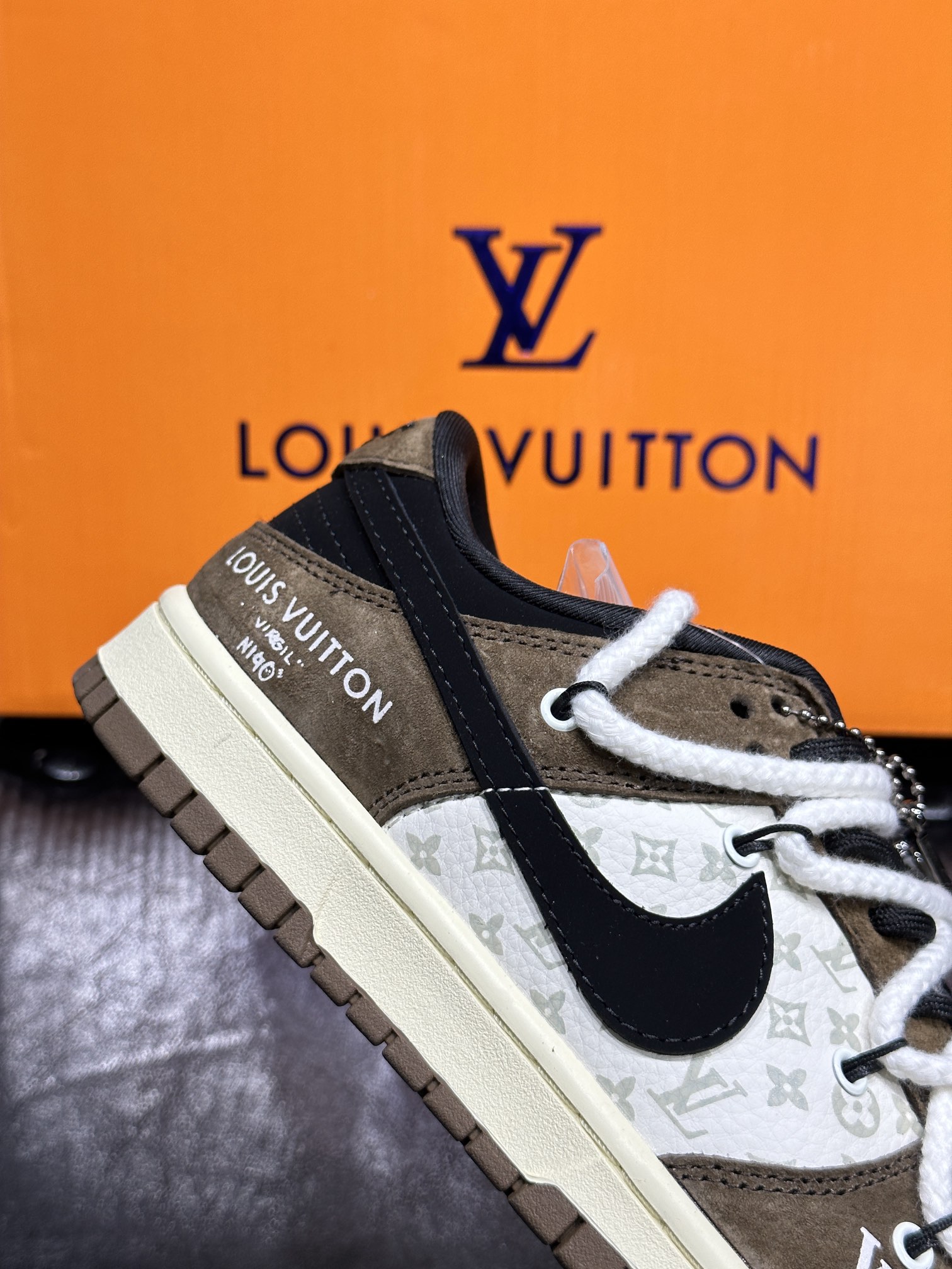 Nike Couple Basic Shoes L