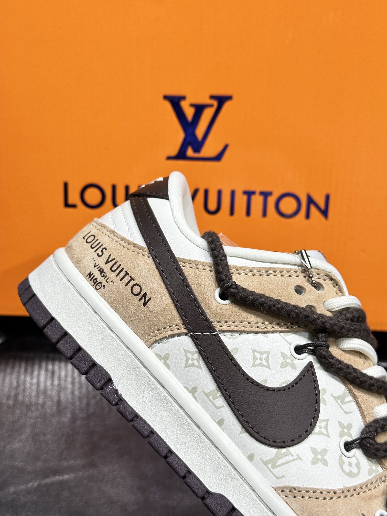 Nike Couple Basic Shoes L