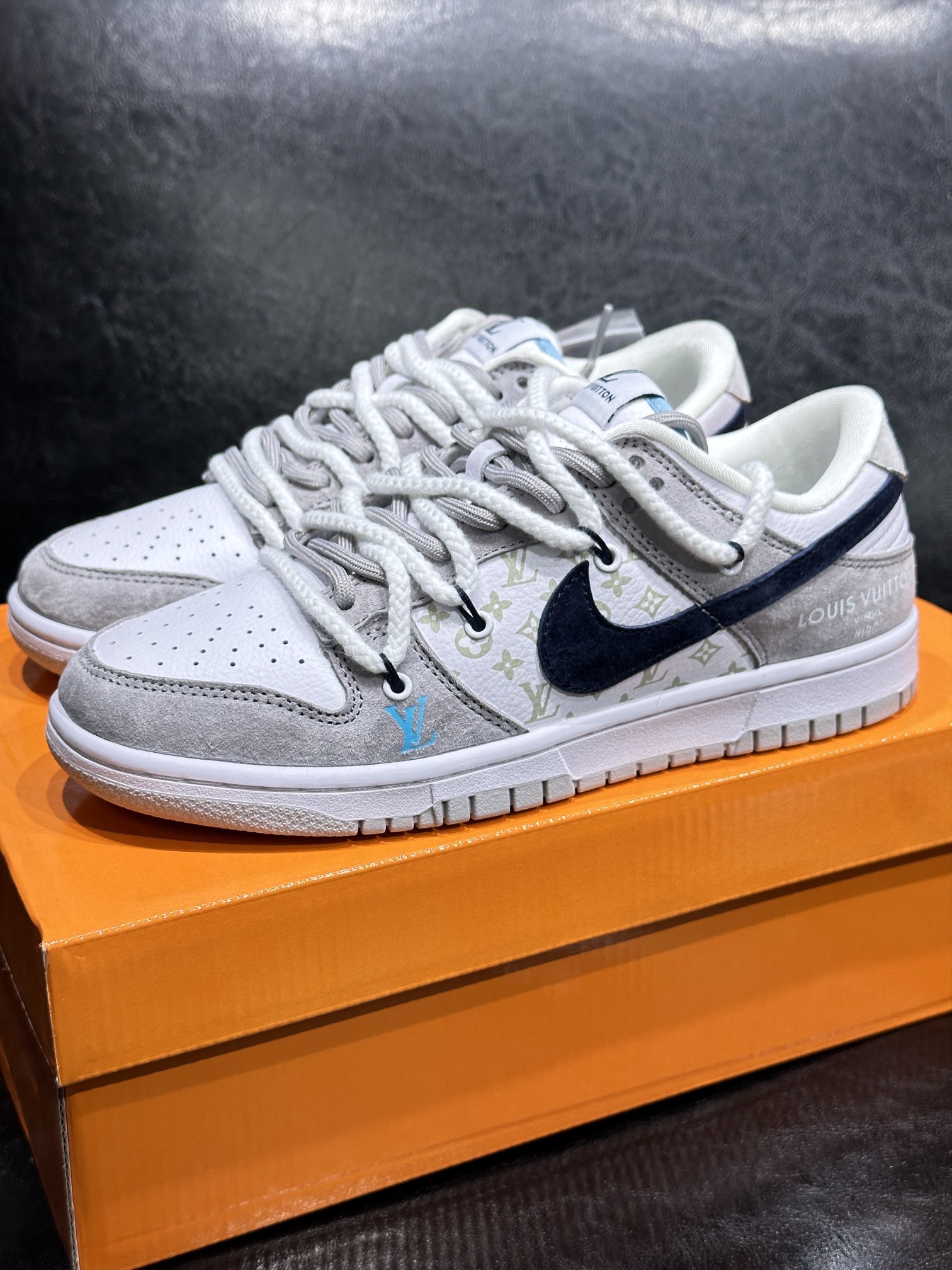 Nike Couple Basic Shoes L