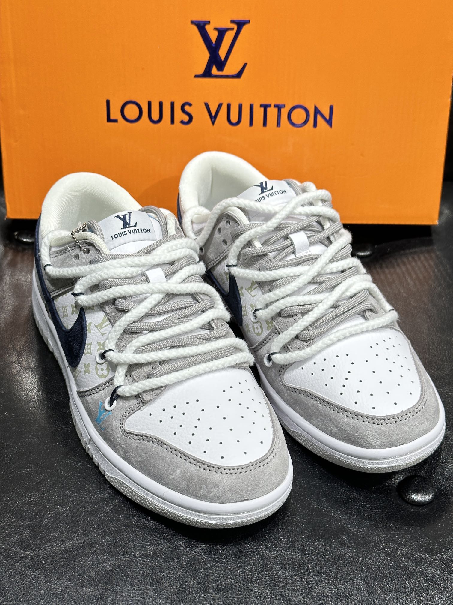 Nike Couple Basic Shoes L