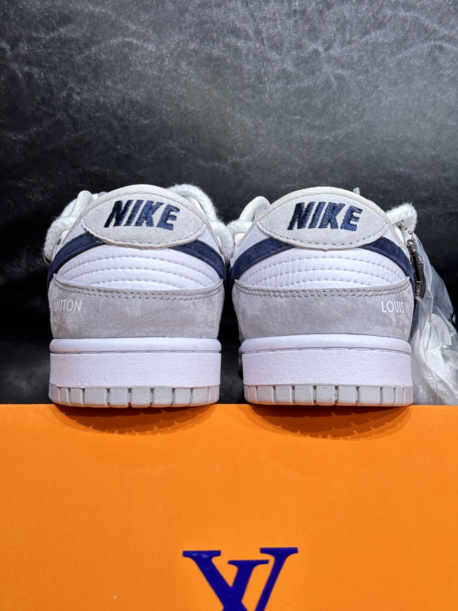 Nike Couple Basic Shoes L