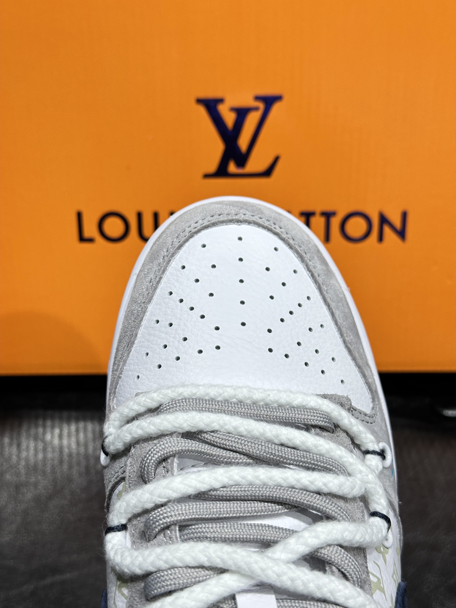 Nike Couple Basic Shoes L