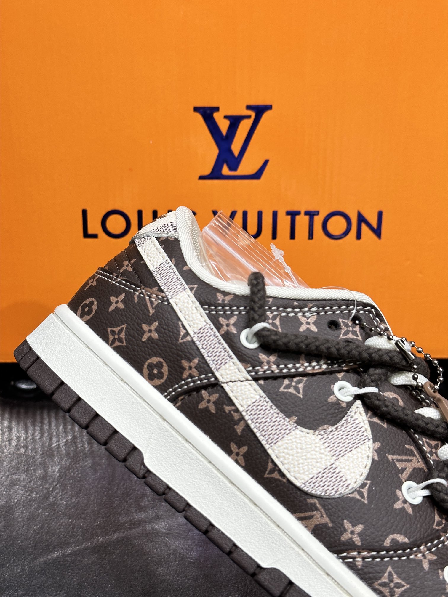 Nike Couple Basic Shoes L