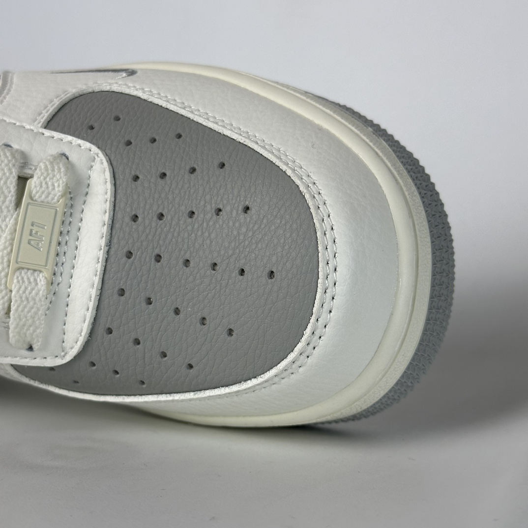Nike Board Shoes L