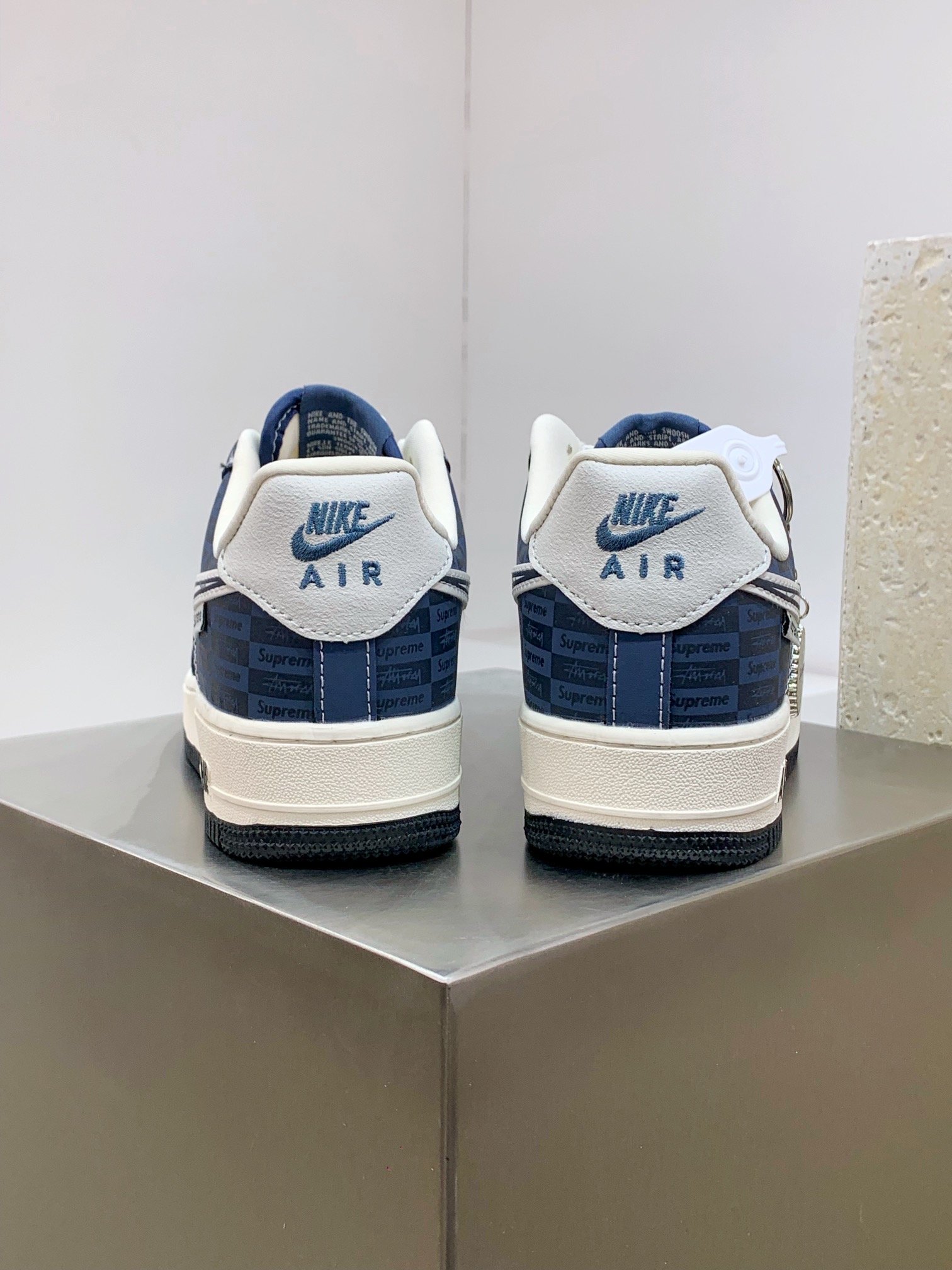 Nike Supreme Board Shoes M-l-s