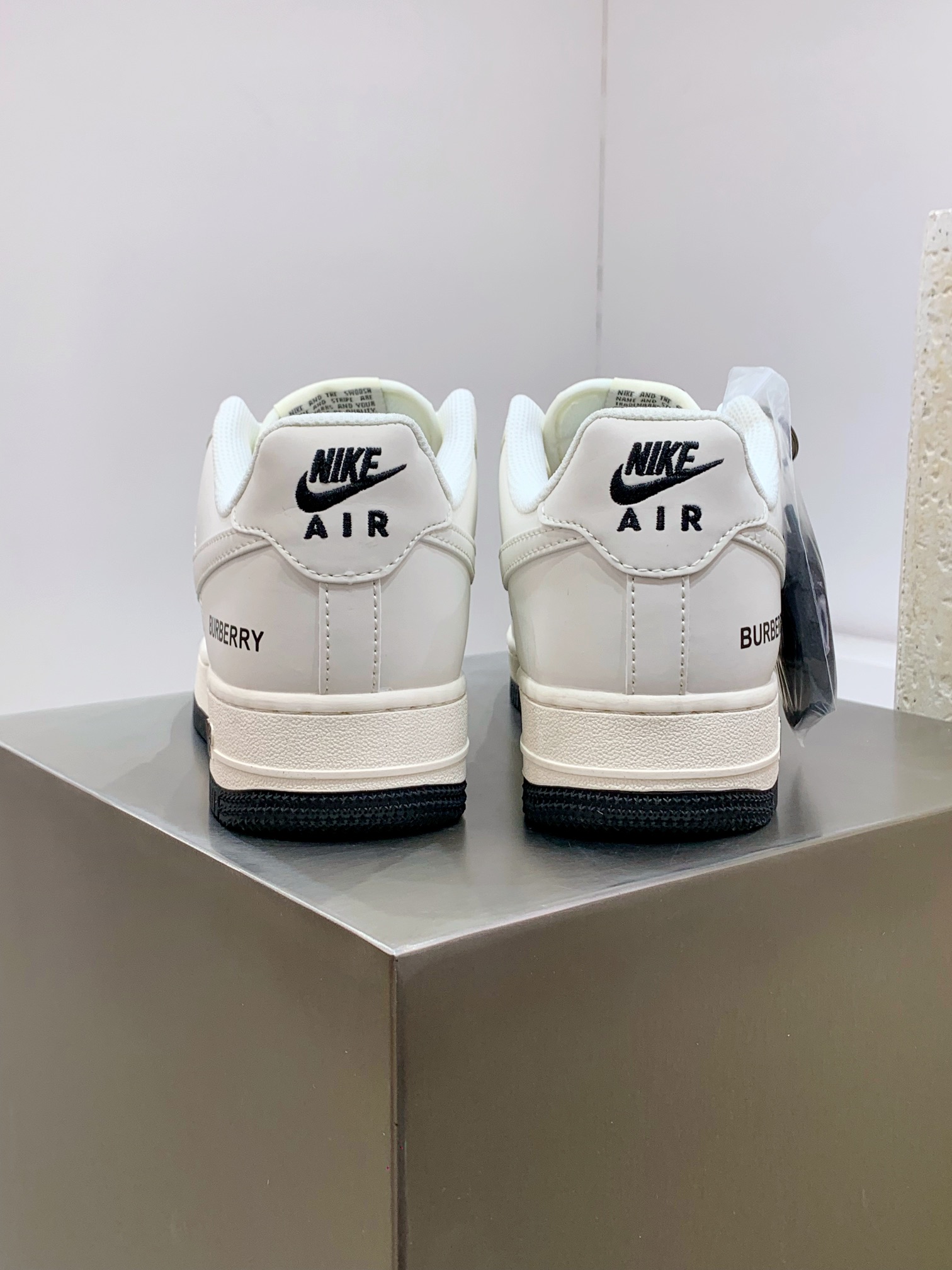 Burberry Nike Board Shoes L