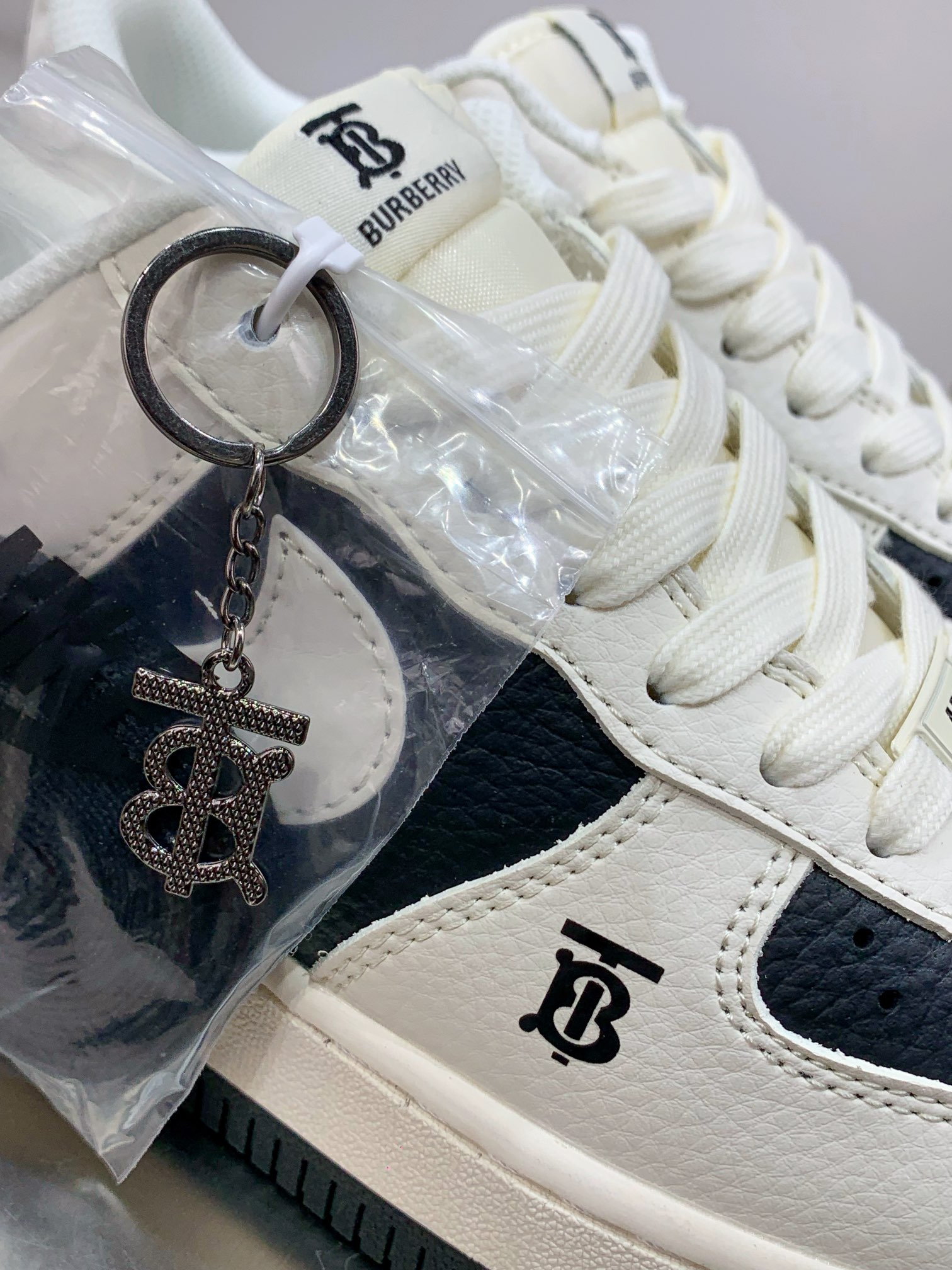 Burberry Nike Board Shoes L