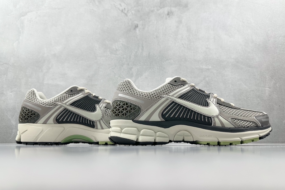 Nike Basic Shoes Black M