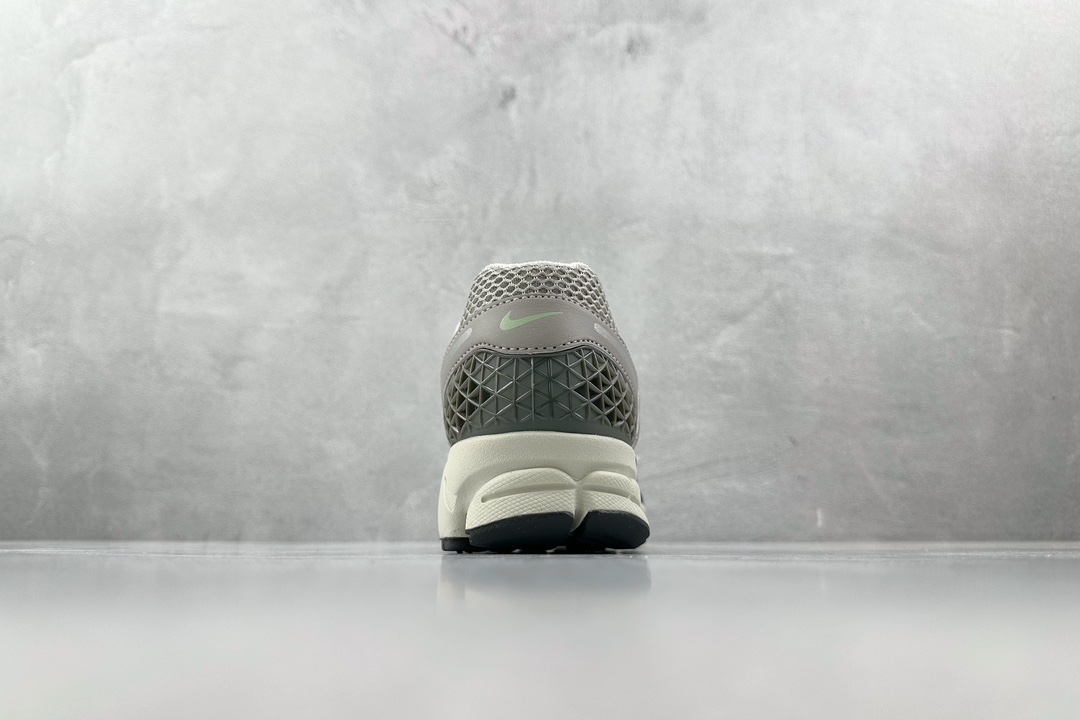 Nike Basic Shoes Black M