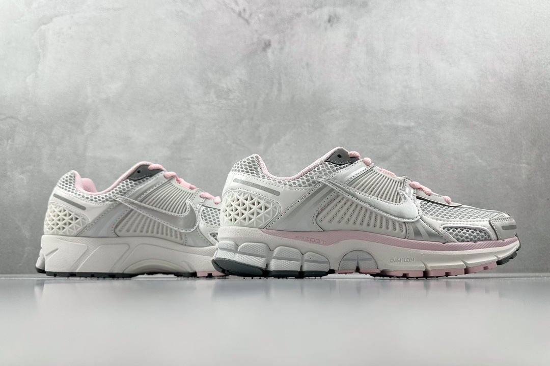 Nike Basic Shoes Pink M