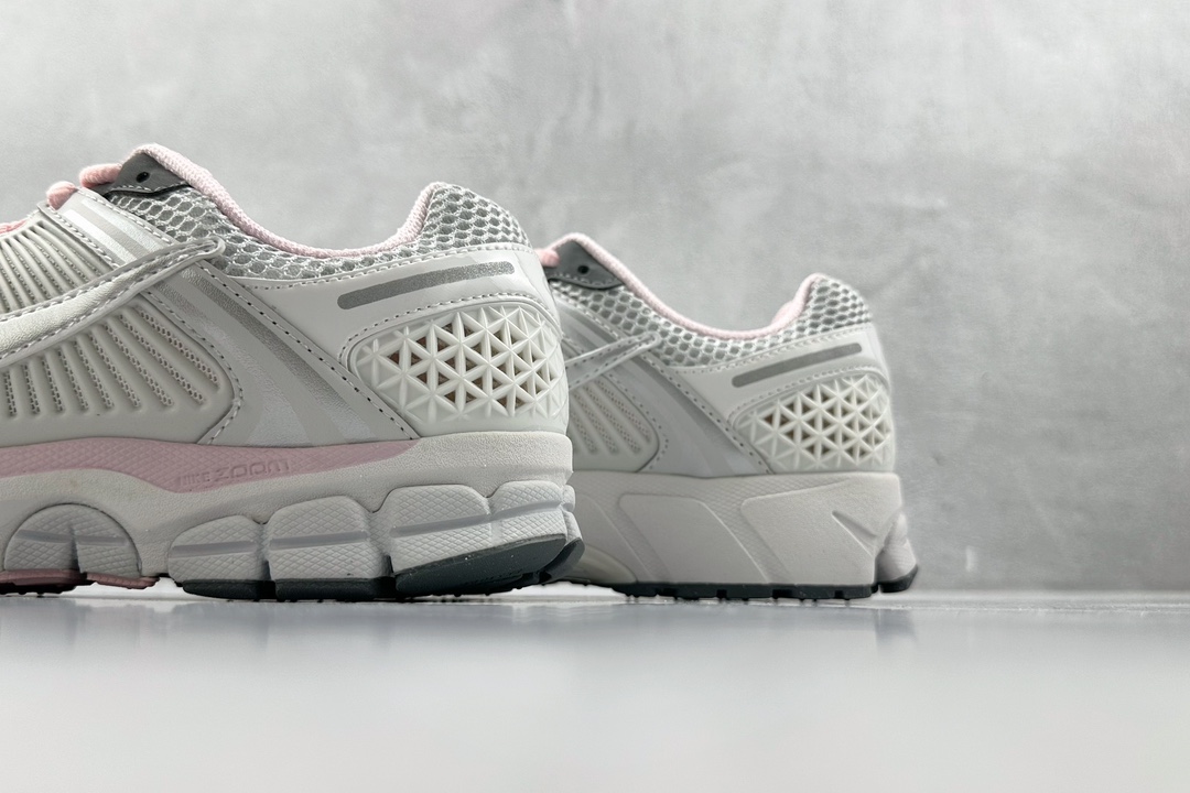 Nike Basic Shoes Pink M