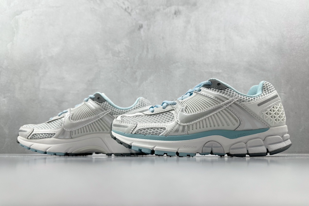 Nike Basic Shoes Blue M