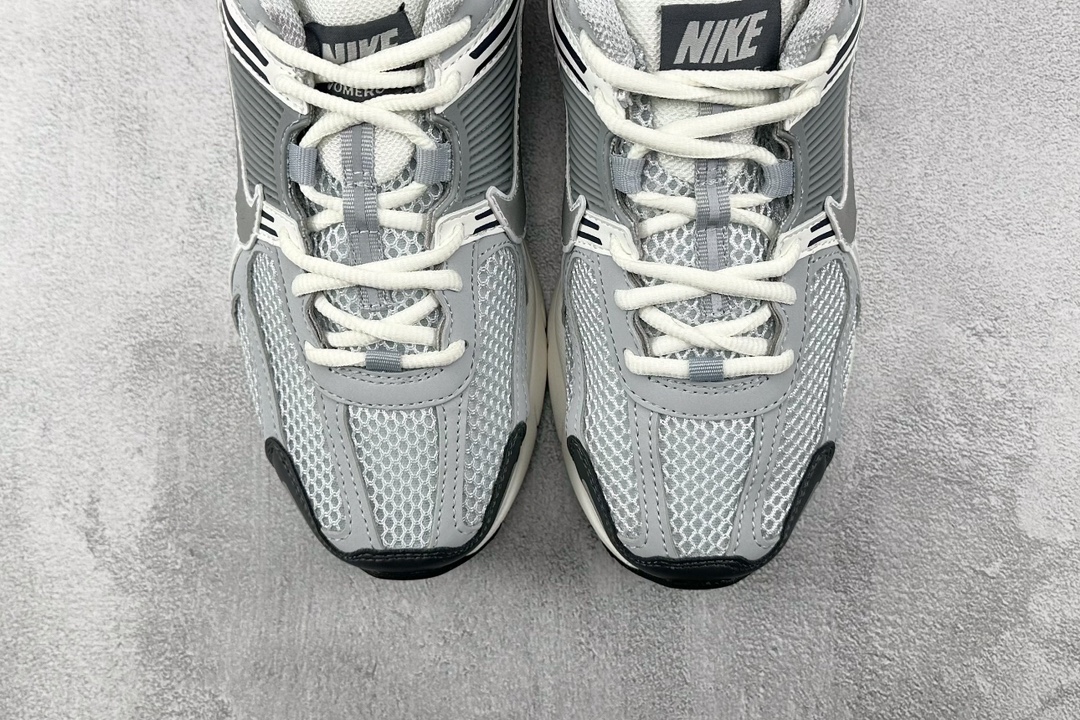 Nike Basic Shoes Gray M
