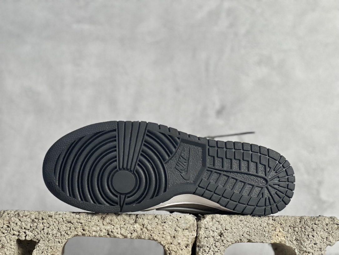 Nike Board Shoes Gray L-s