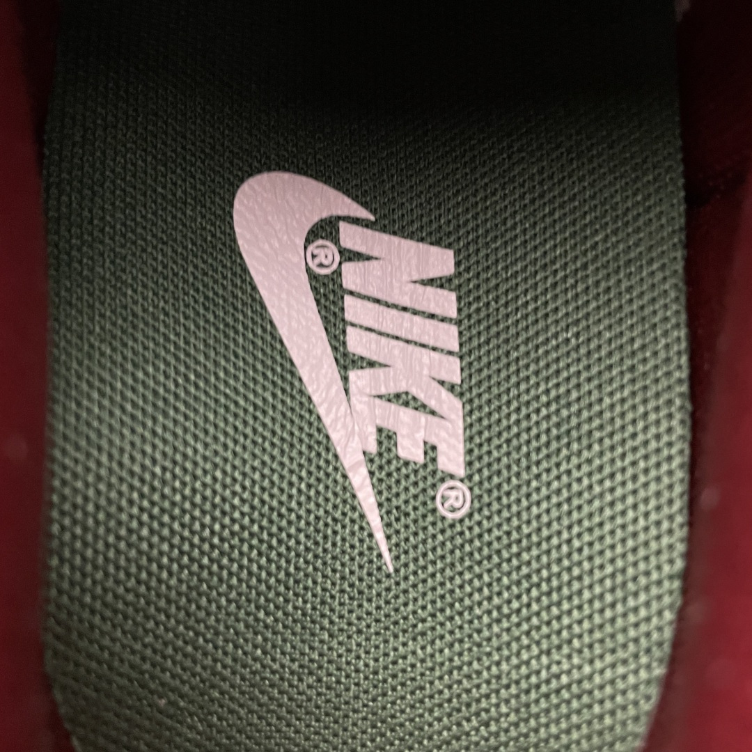 Nike Board Shoes L