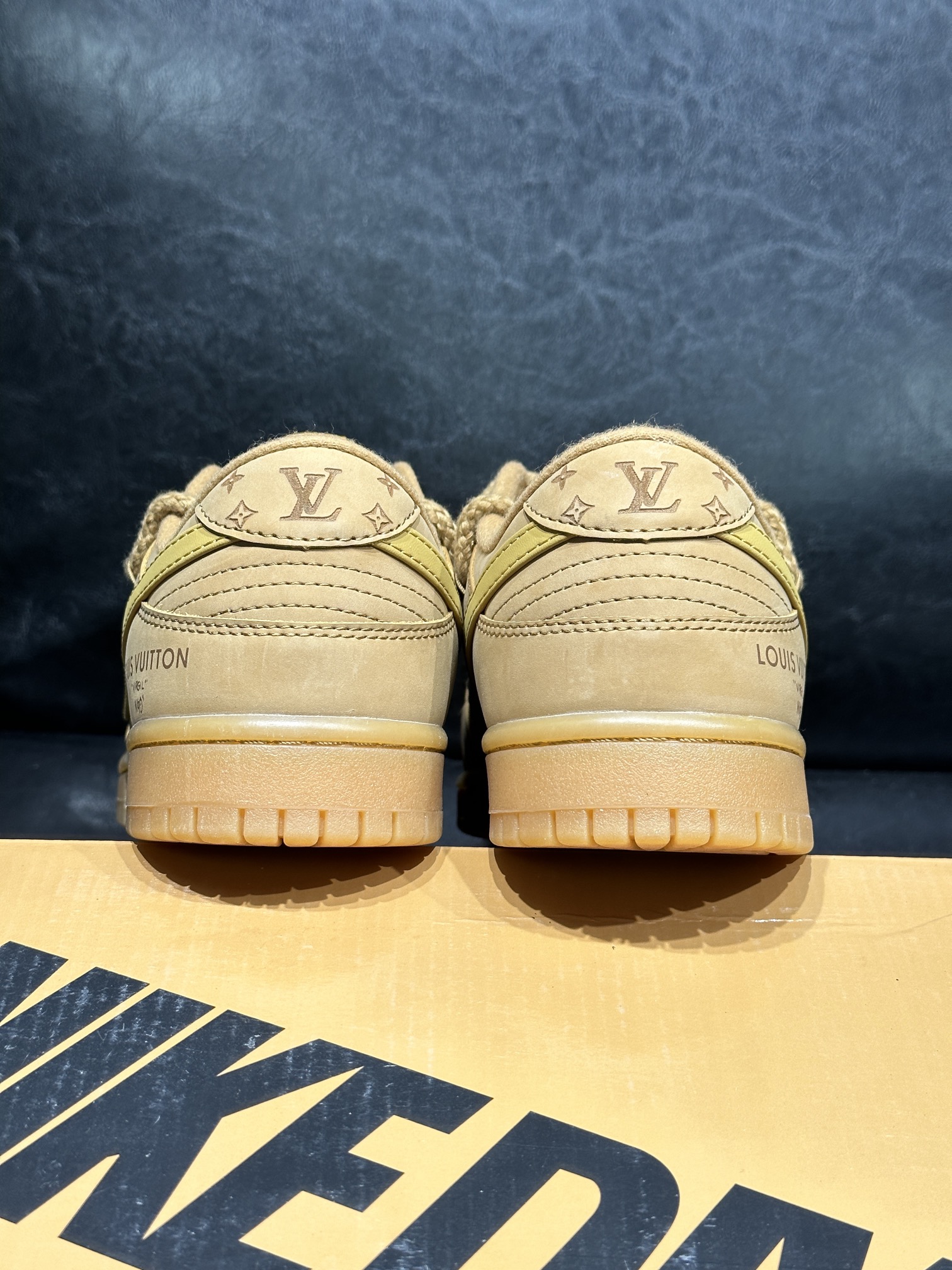 Nike Couple Basic Shoes L