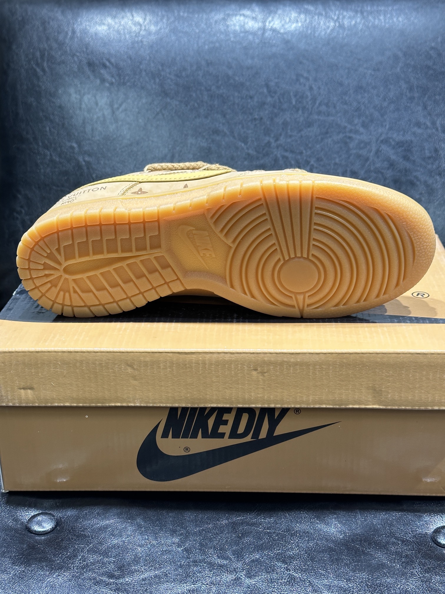 Nike Couple Basic Shoes L