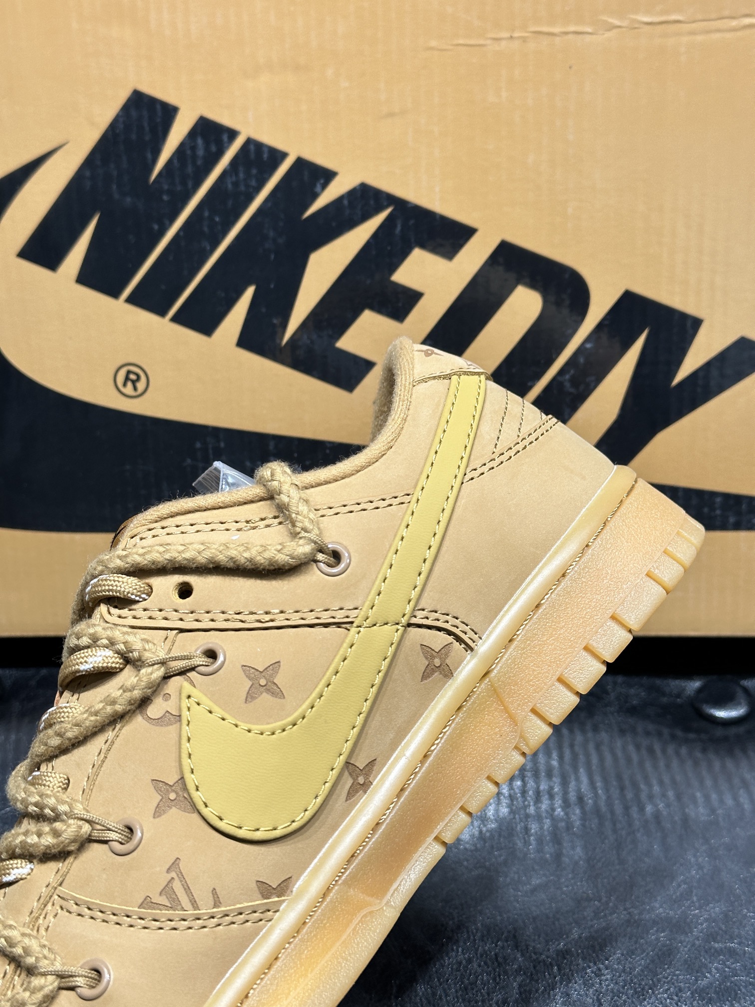 Nike Couple Basic Shoes L