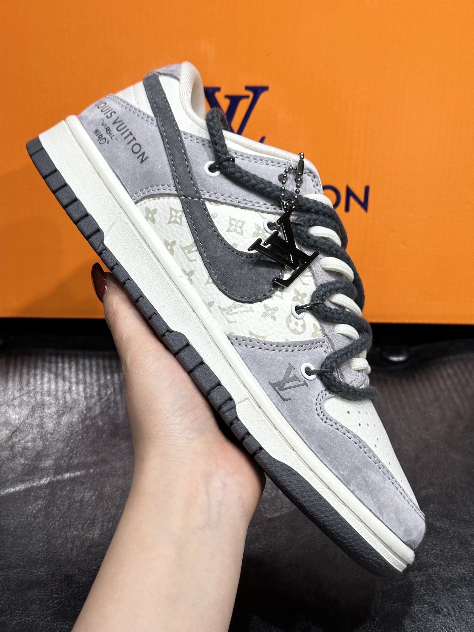 Nike Couple Basic Shoes L