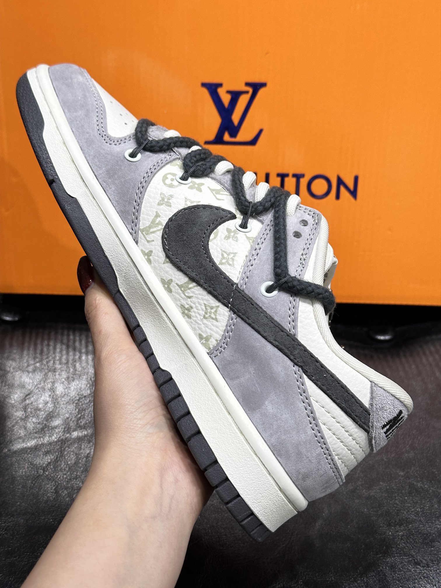 Nike Couple Basic Shoes L