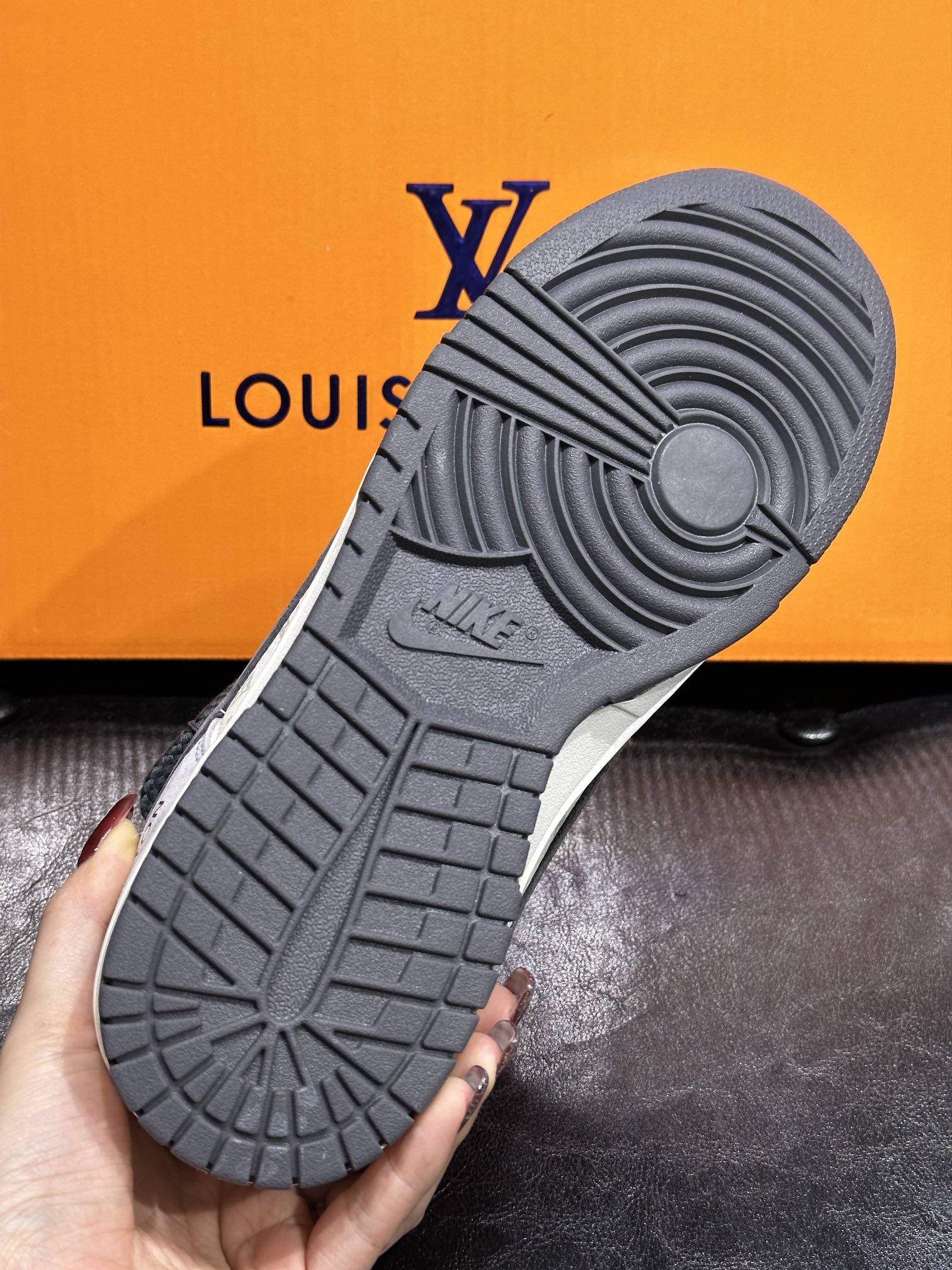 Nike Couple Basic Shoes L