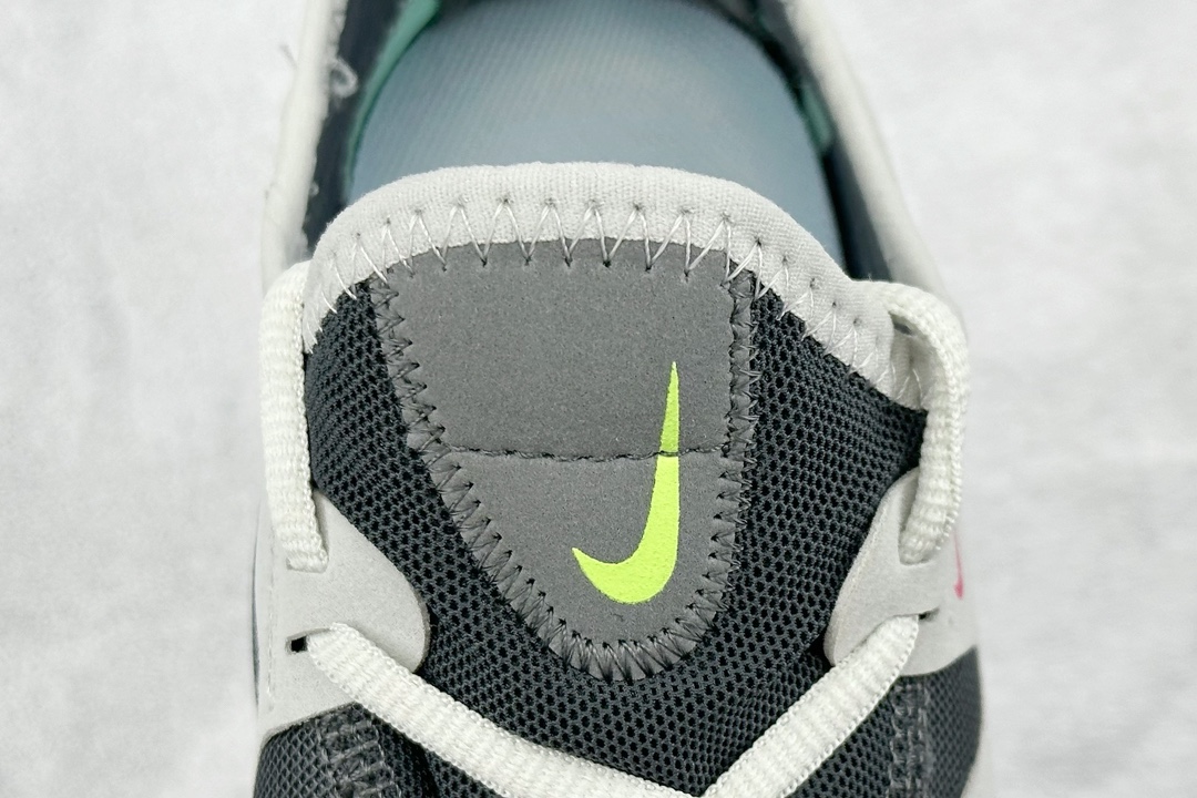 Nike Running Shoes Breathable S