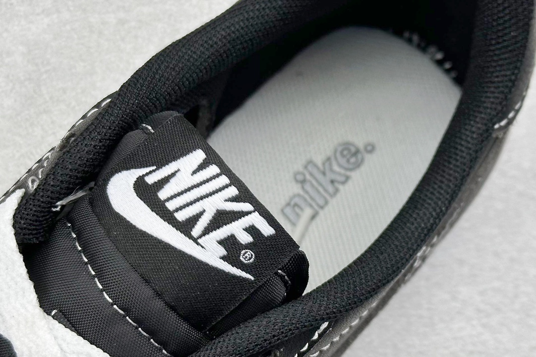 Nike Board Shoes White L-s