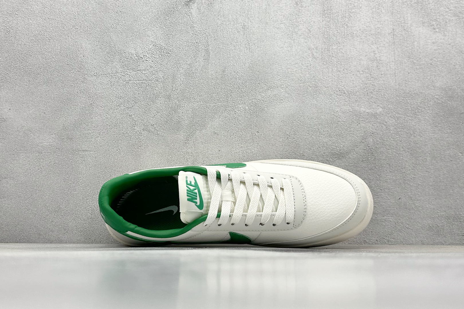Nike Board Shoes White L-s