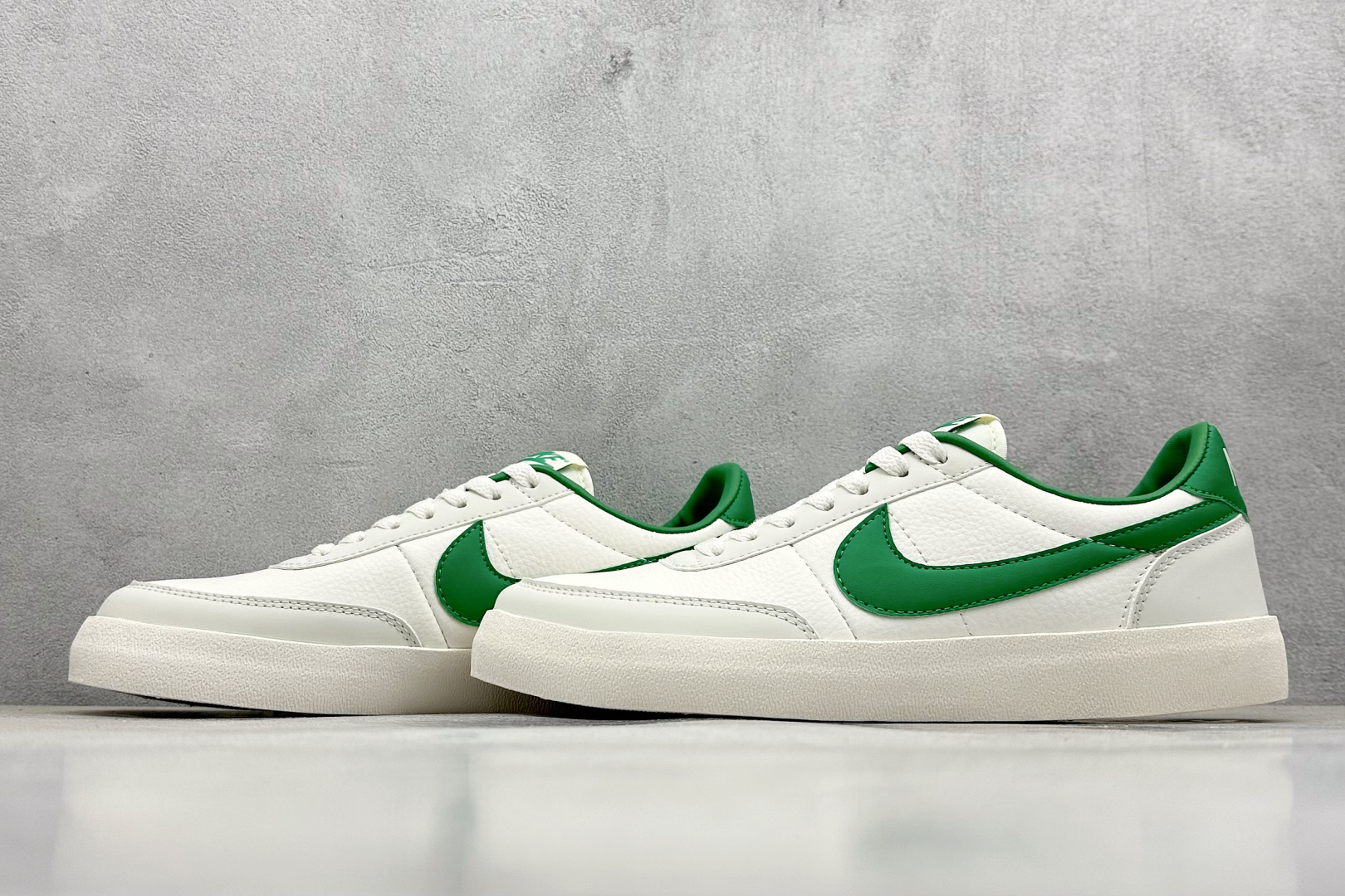 Nike Board Shoes White L-s