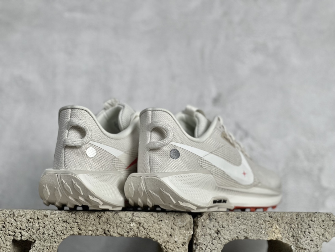 Nike Basic Shoes L-s