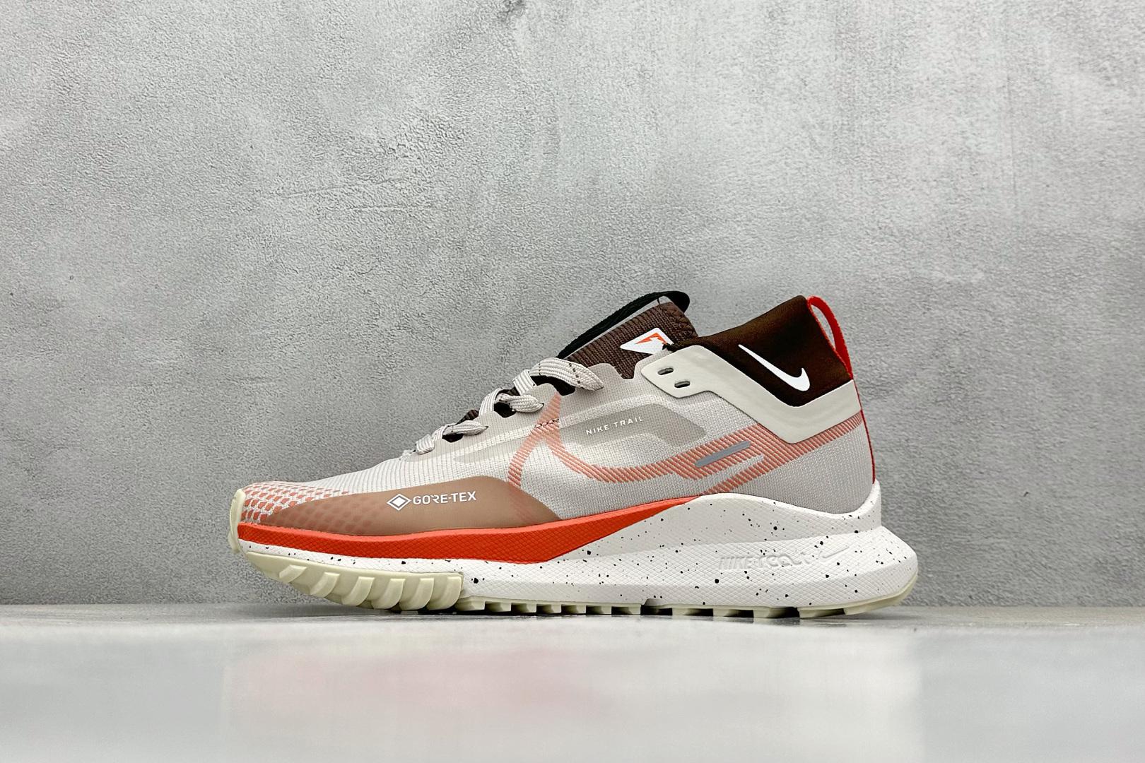 Nike Running Shoes L-s